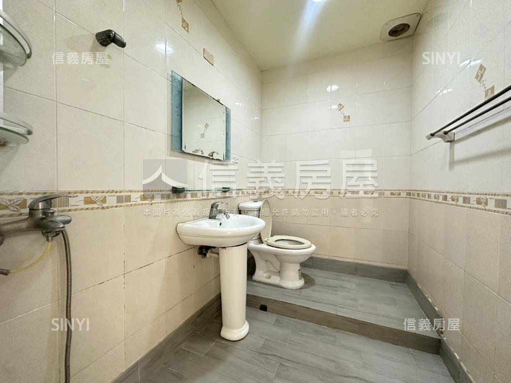 近綠園道尚武透天房屋室內格局與周邊環境