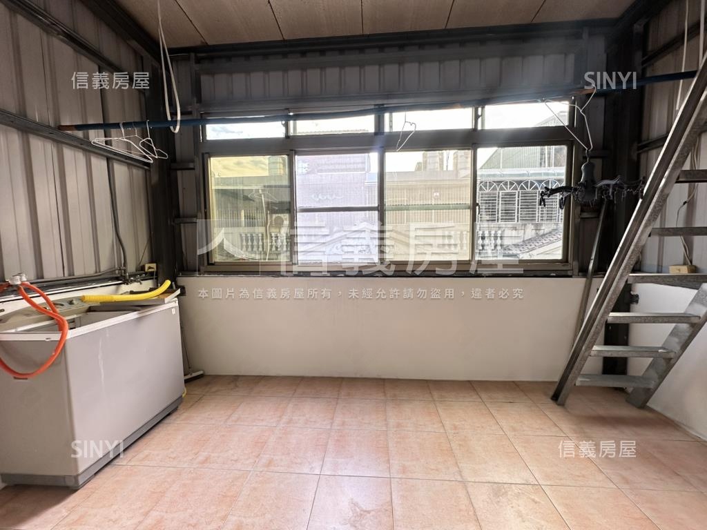 近綠園道尚武透天房屋室內格局與周邊環境