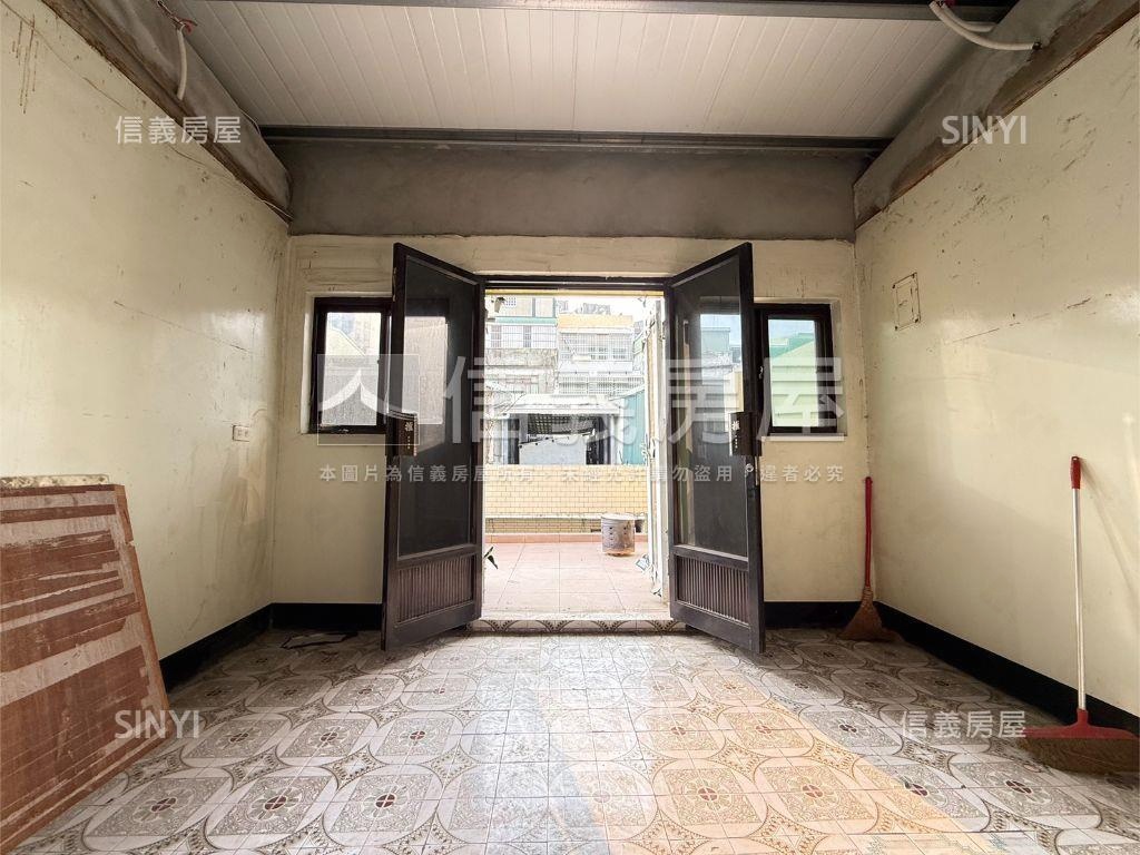 泓運發達宅瑞隆活巷透房屋室內格局與周邊環境