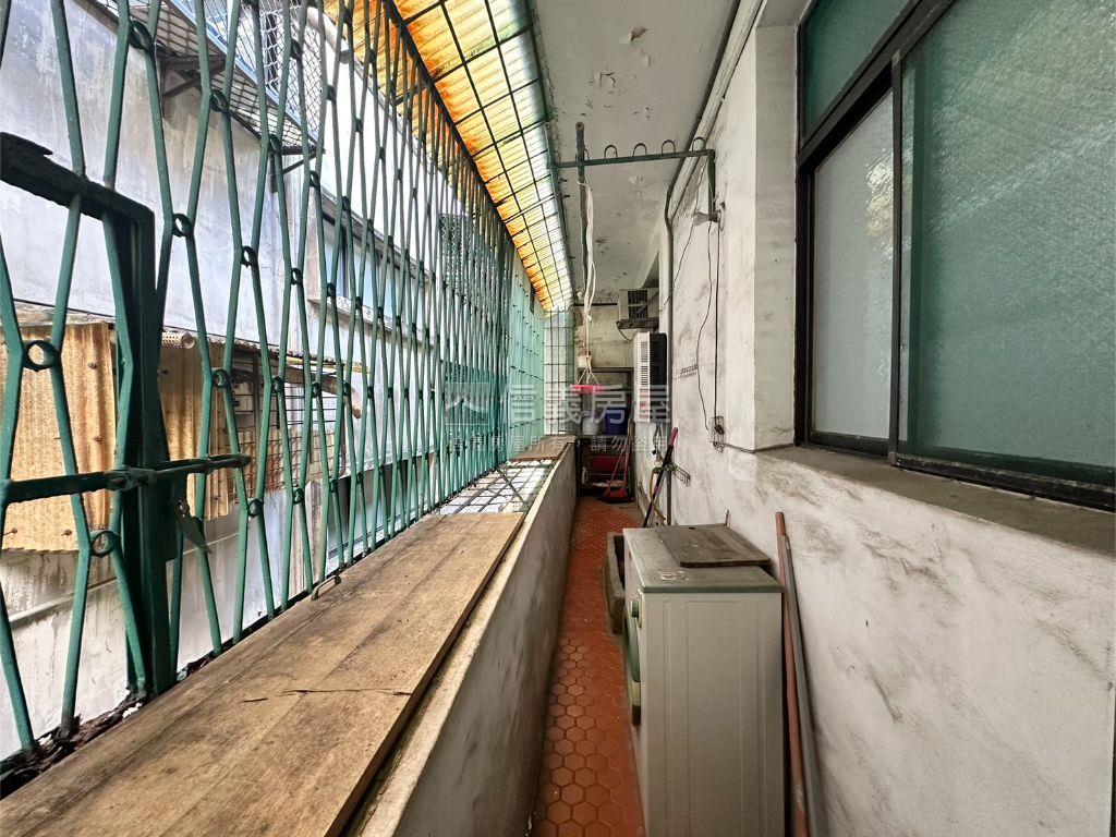中正路靜巷大空間房屋室內格局與周邊環境