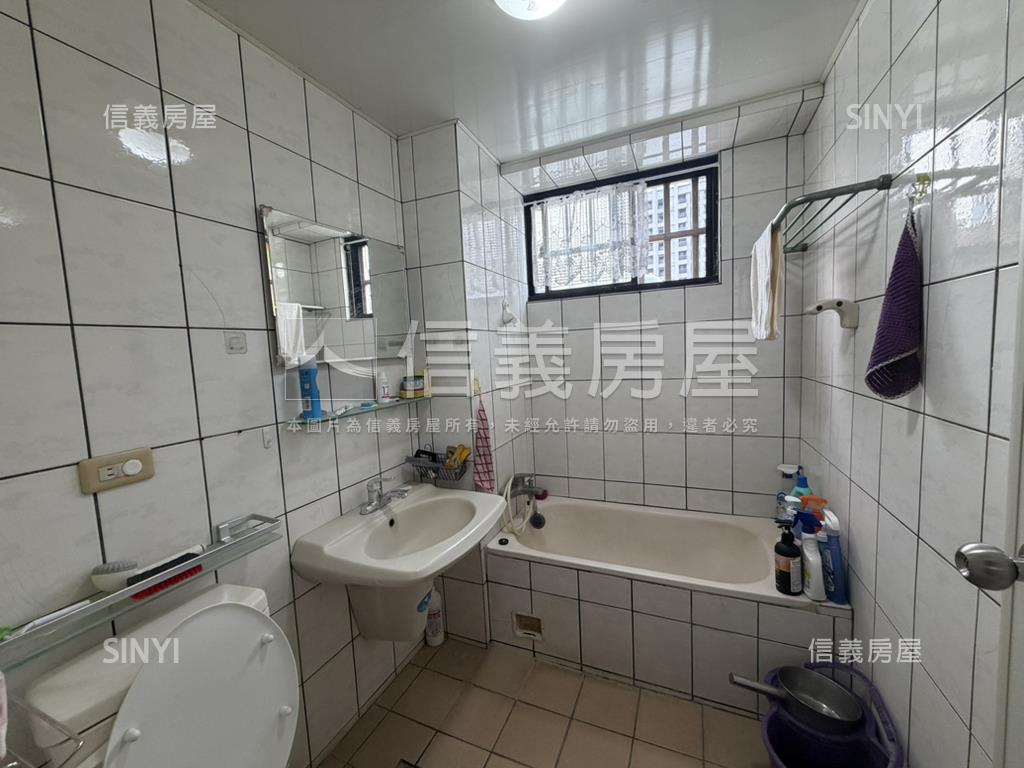 水田街電梯兩房附車位房屋室內格局與周邊環境