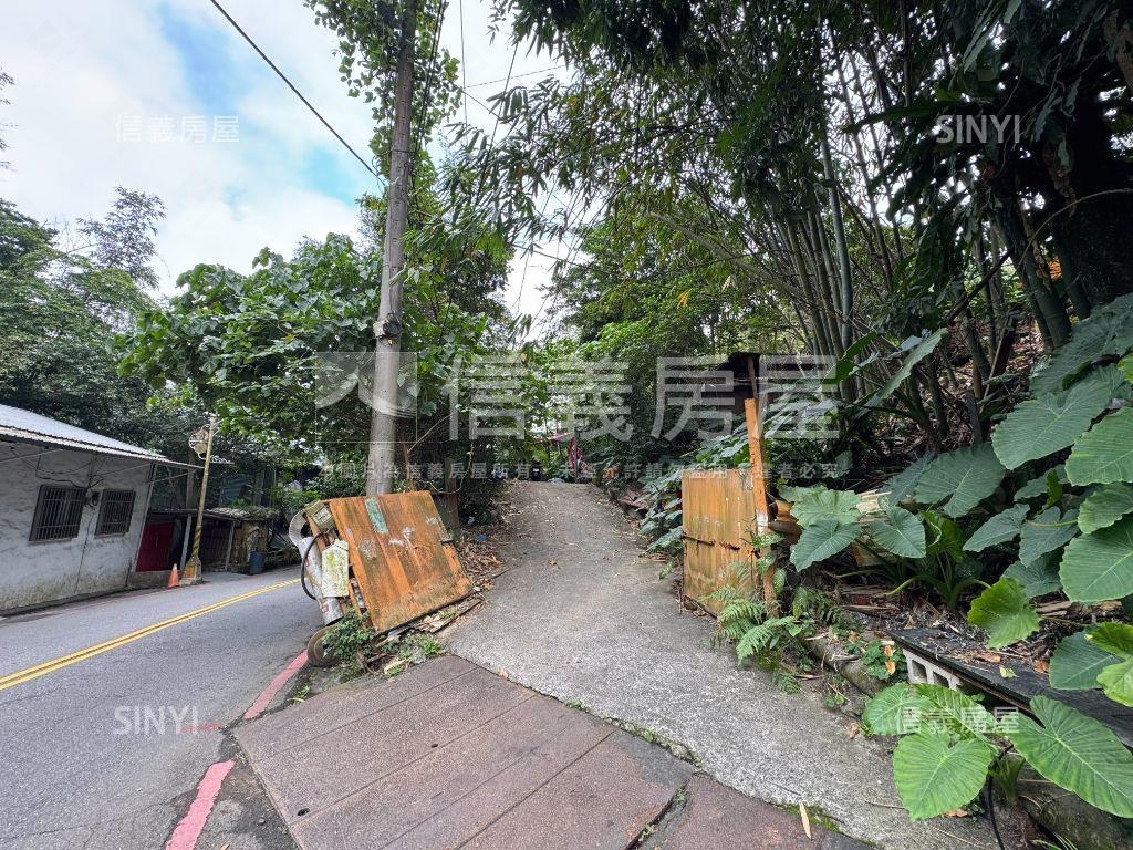 烘爐地路邊土地房屋室內格局與周邊環境