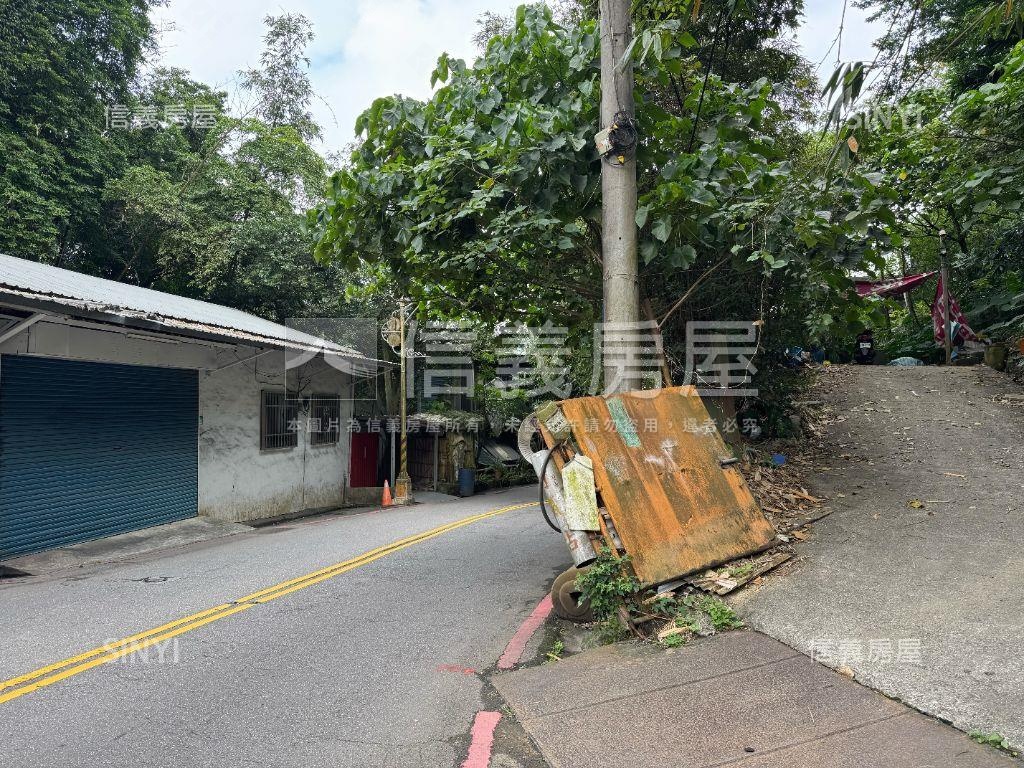 烘爐地路邊土地房屋室內格局與周邊環境