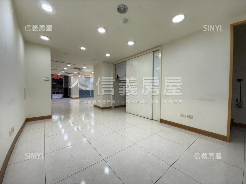 中壢夜市王收租金店面房屋室內格局與周邊環境