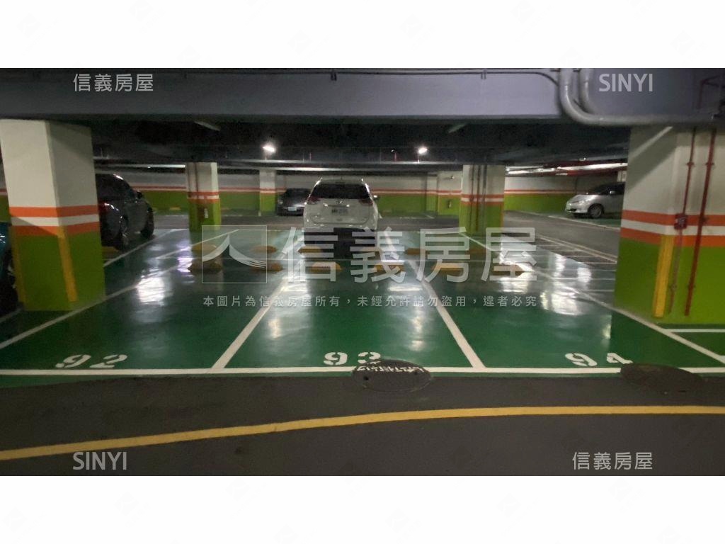 長虹松林坡平車位Ｂ房屋室內格局與周邊環境