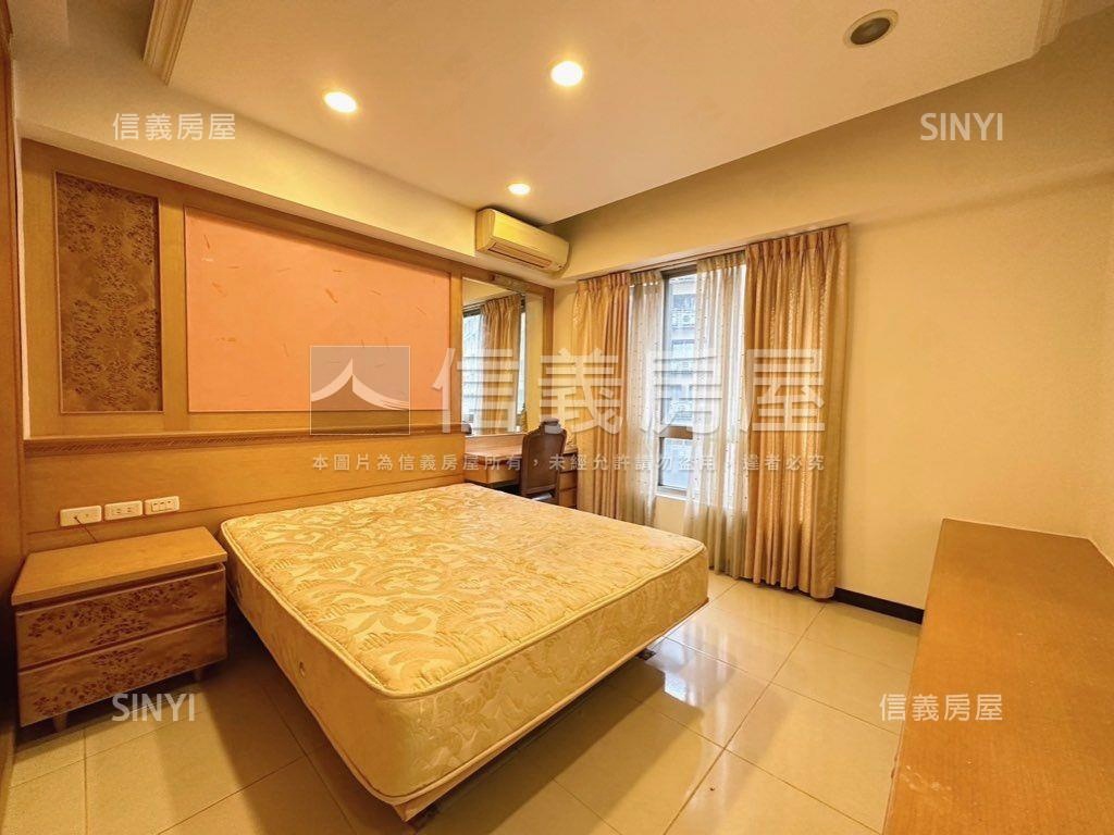 皇翔太陽城高樓四房車位房屋室內格局與周邊環境