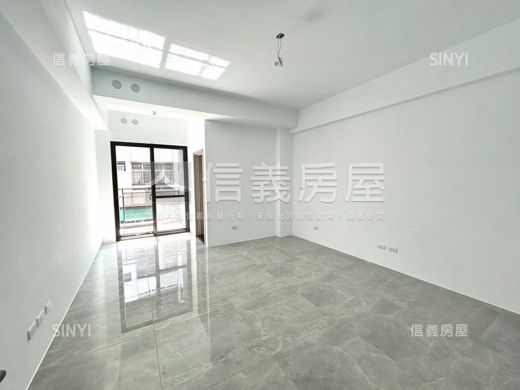 西區全新電梯店套房屋室內格局與周邊環境