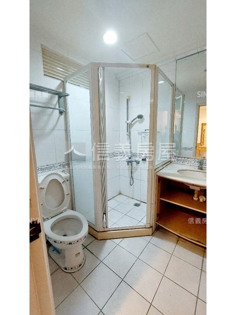 近捷運成家美宅房屋室內格局與周邊環境