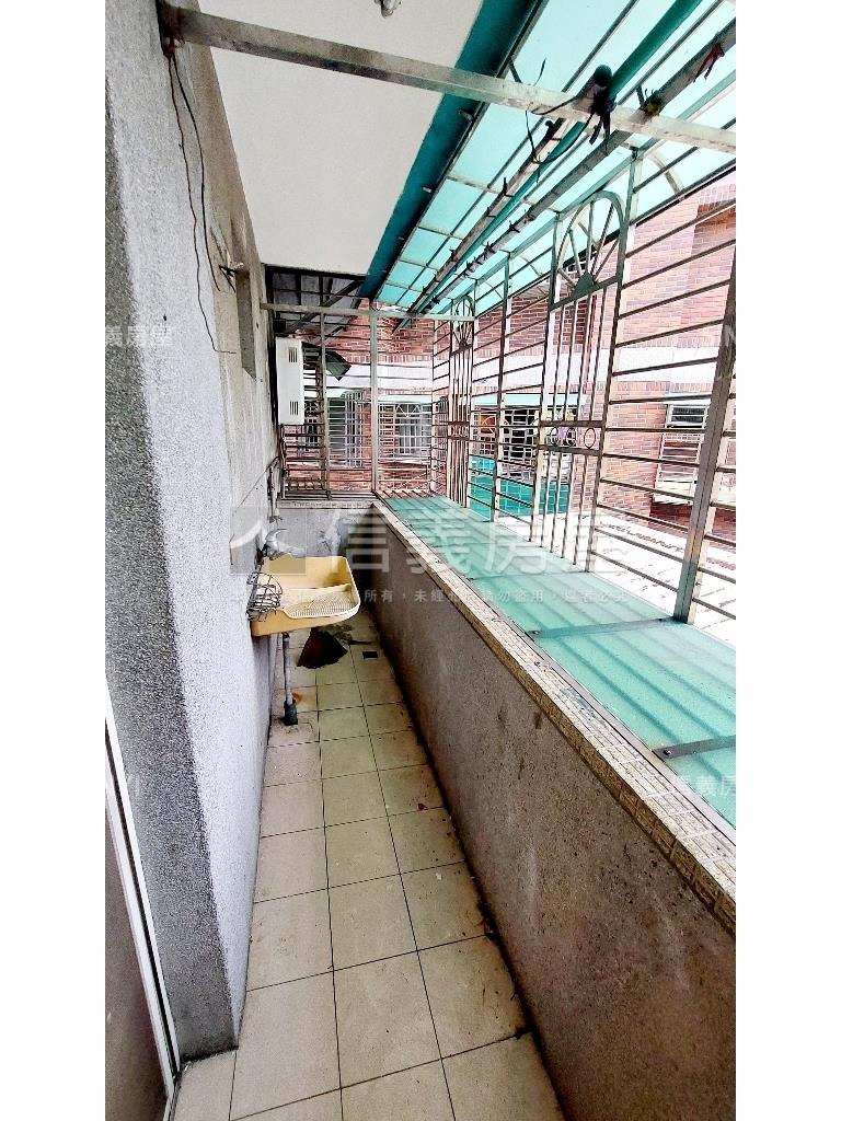 近捷運成家美宅房屋室內格局與周邊環境