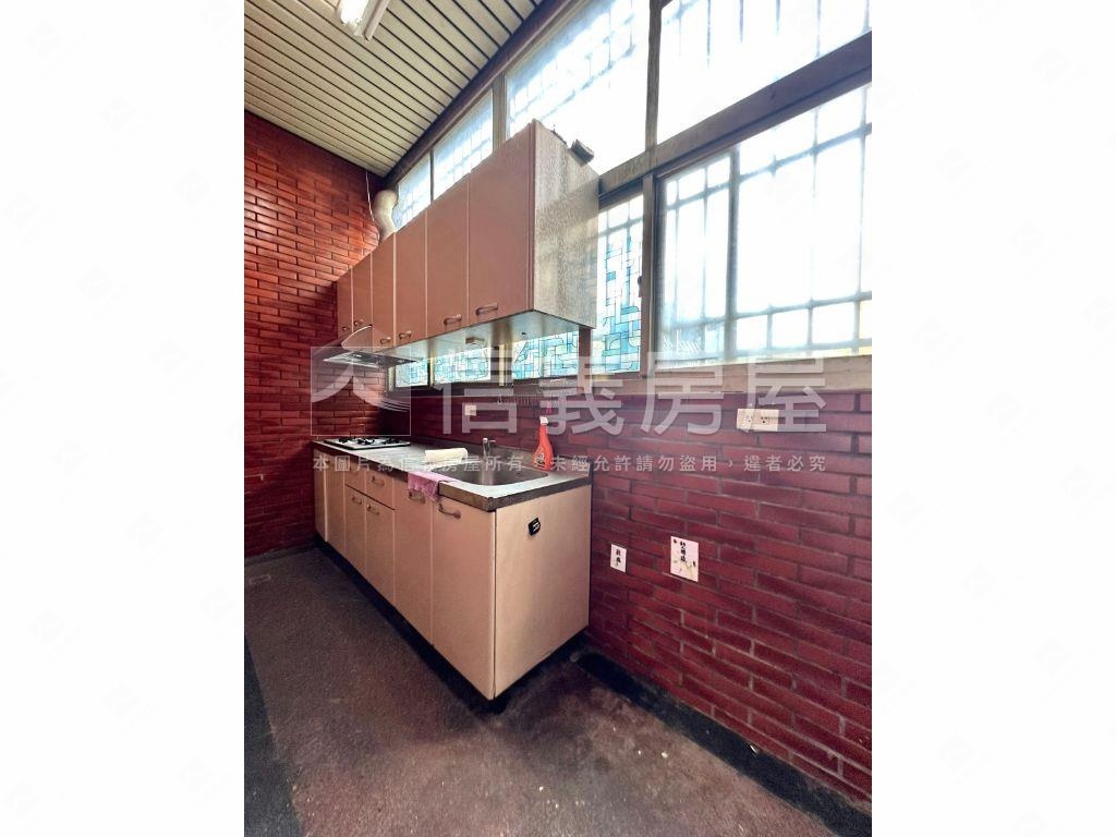 健康綠園道私藏雙店面房屋室內格局與周邊環境
