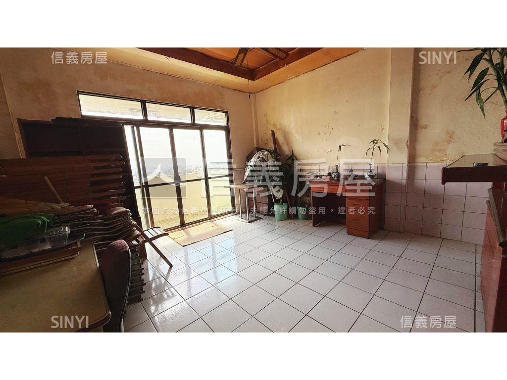 沙鹿正台灣大道上邊間透天房屋室內格局與周邊環境