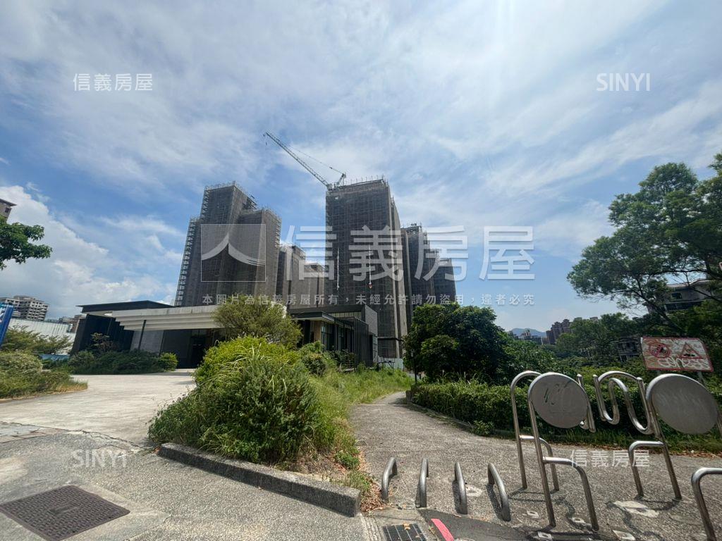 鉅陞ＯＮＥ１樓房屋室內格局與周邊環境