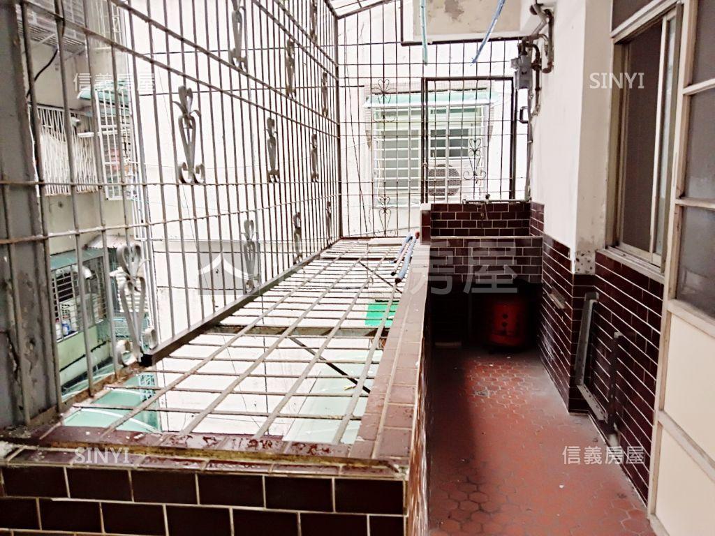 古亭捷運綠蔭電梯４房房屋室內格局與周邊環境
