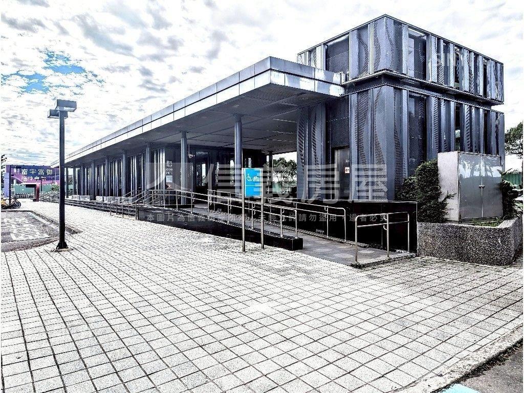 Ａ７捷運大亮波波邊間房屋室內格局與周邊環境