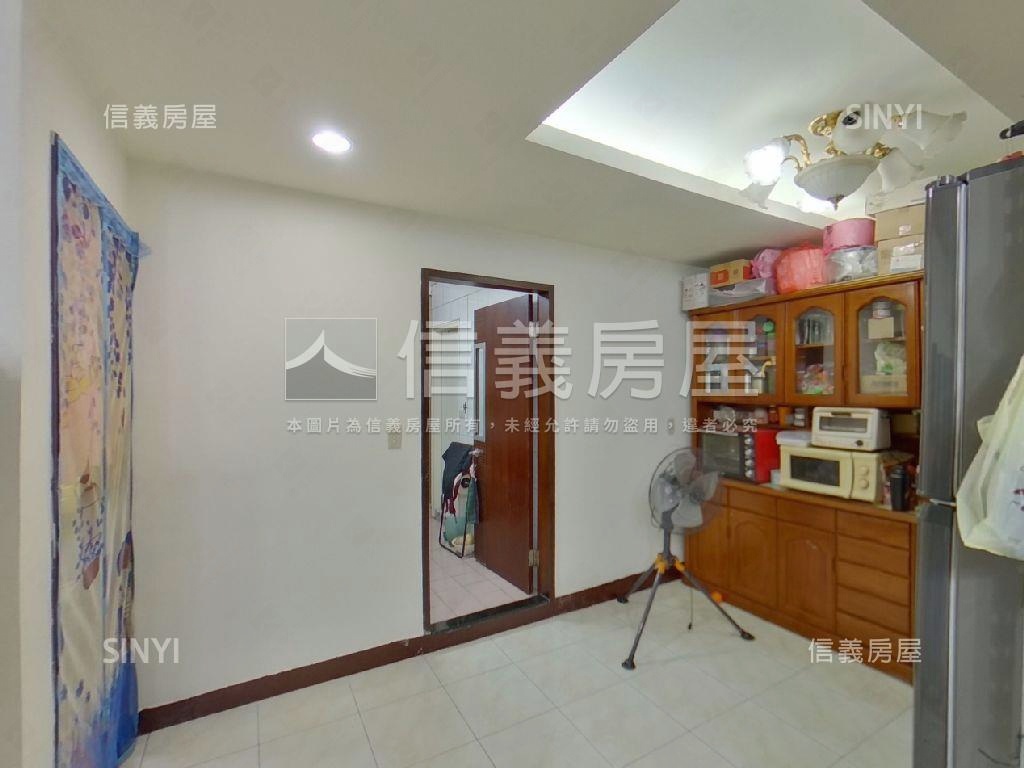 未來萬大線面寬大空間壹樓房屋室內格局與周邊環境
