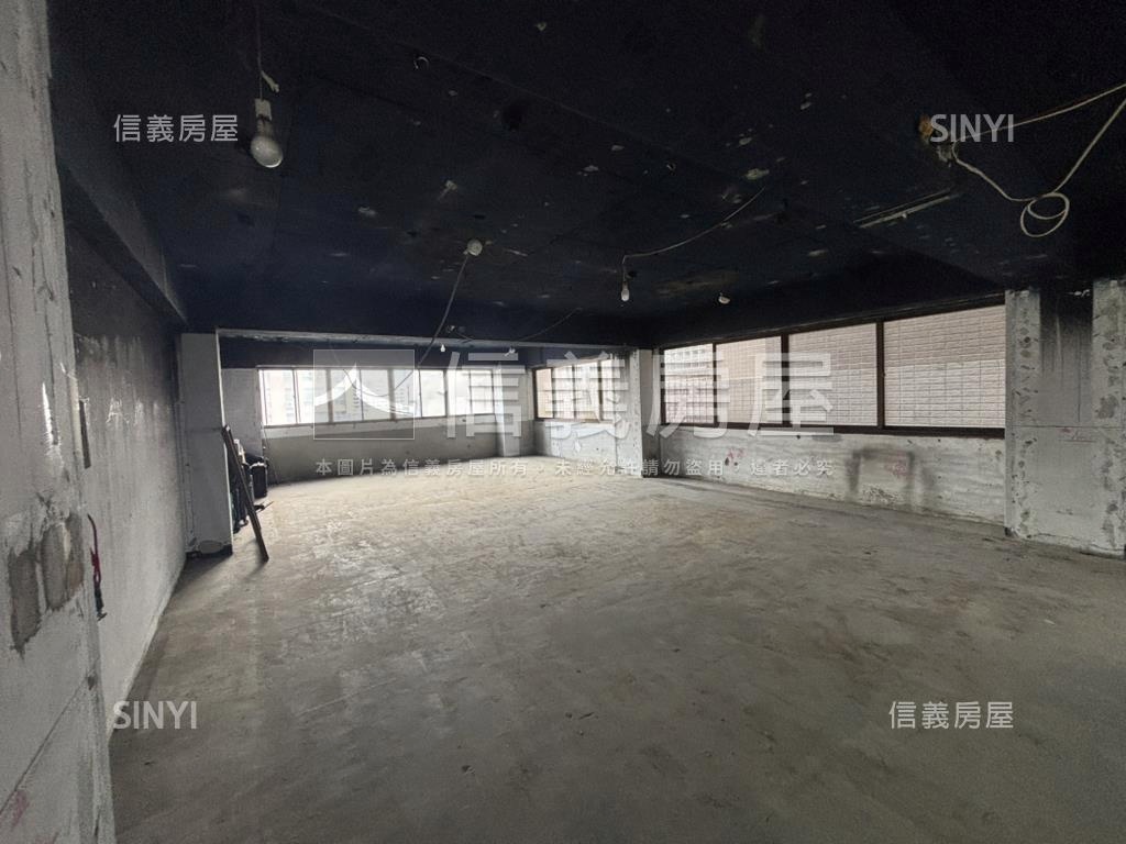 超強地段捷運出口辦公房屋室內格局與周邊環境