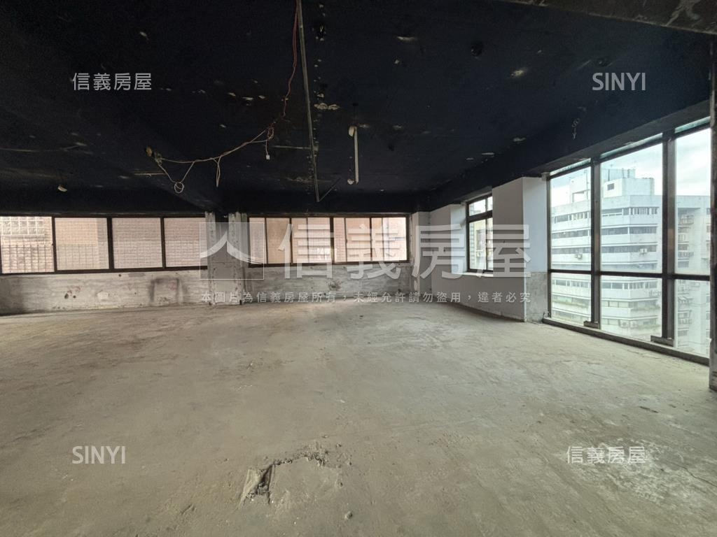 超強地段捷運出口辦公房屋室內格局與周邊環境