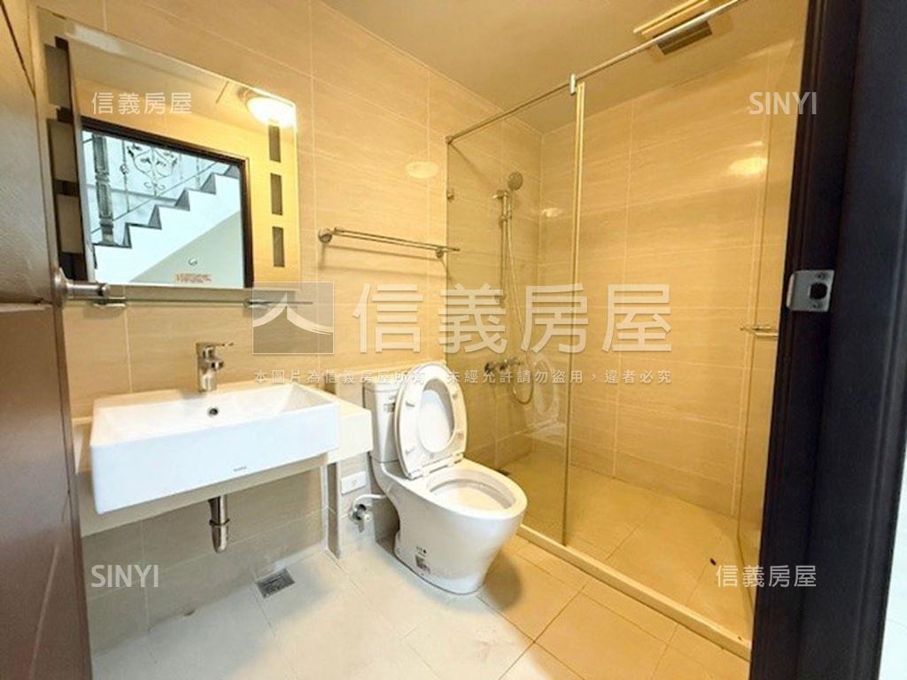 合宜Ａ６區臨路店辦房屋室內格局與周邊環境