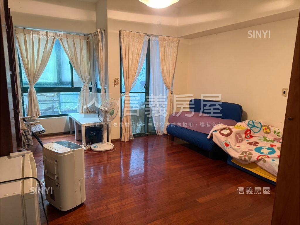稀有金山溫泉套房房屋室內格局與周邊環境