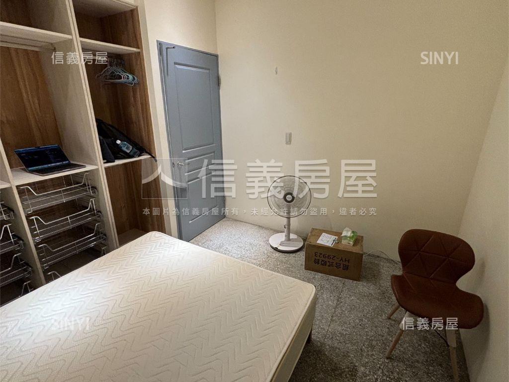 新板特區美寓頂加房屋室內格局與周邊環境