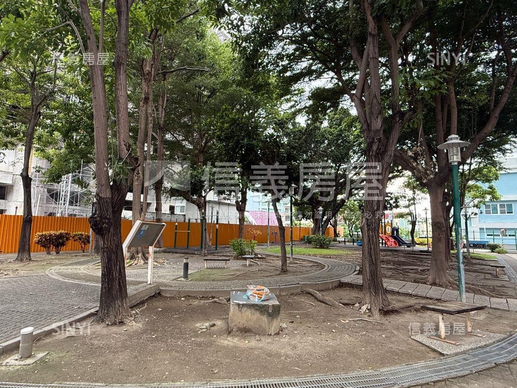 文華帝寶Ａ７－１４Ｆ房屋室內格局與周邊環境