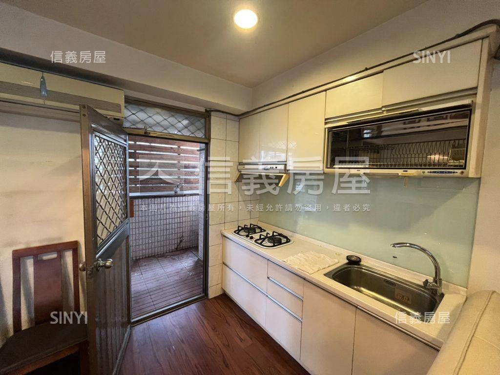 木柵捷運比佛利名家華廈房屋室內格局與周邊環境