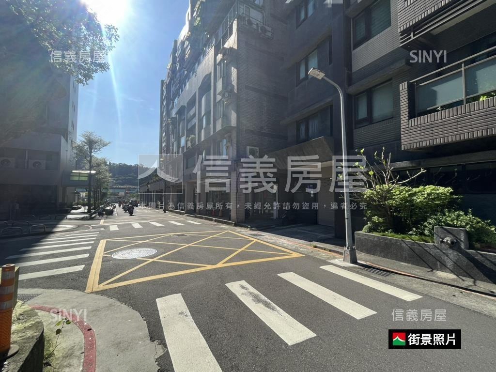 木柵捷運比佛利名家華廈房屋室內格局與周邊環境