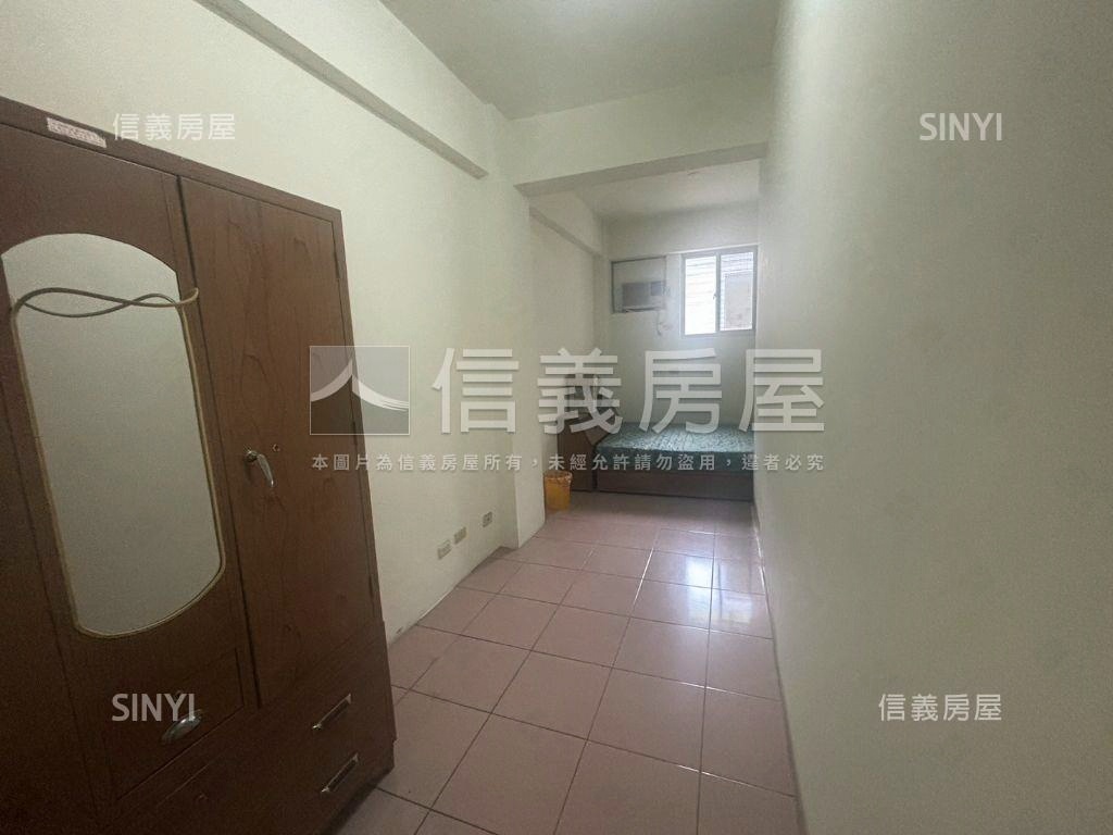 近三重國小站大空間透天房屋室內格局與周邊環境