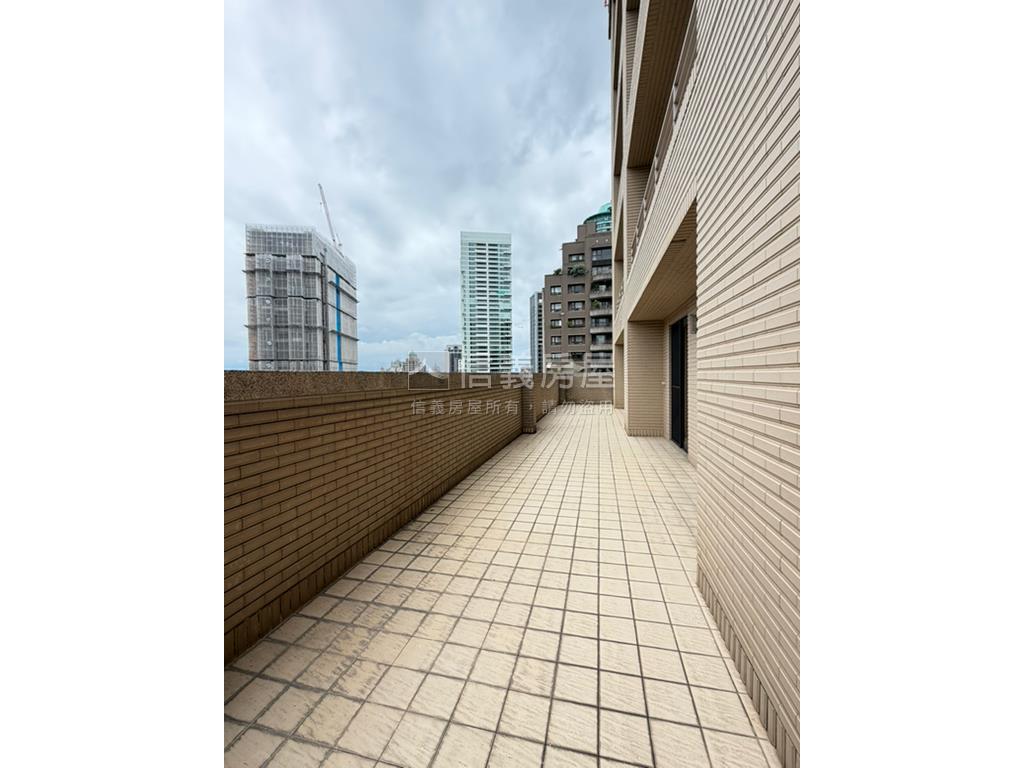 紐約之星高樓大露台美屋房屋室內格局與周邊環境