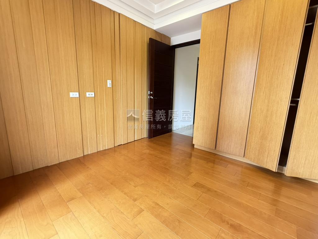 紐約之星高樓大露台美屋房屋室內格局與周邊環境
