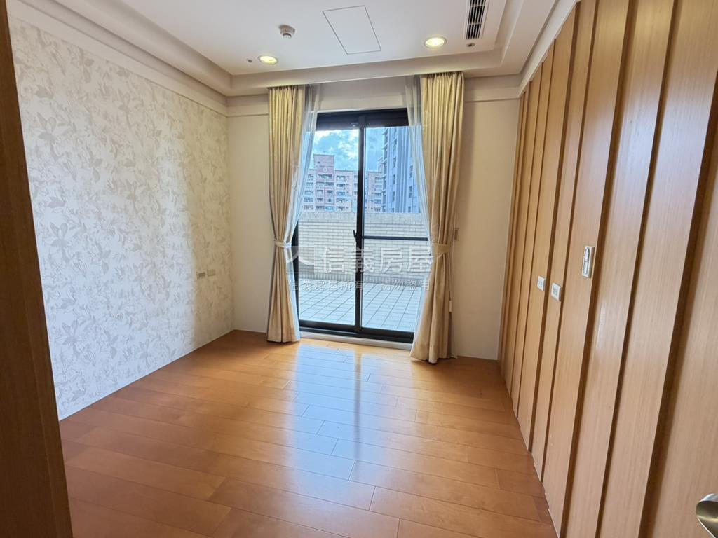 紐約之星高樓大露台美屋房屋室內格局與周邊環境