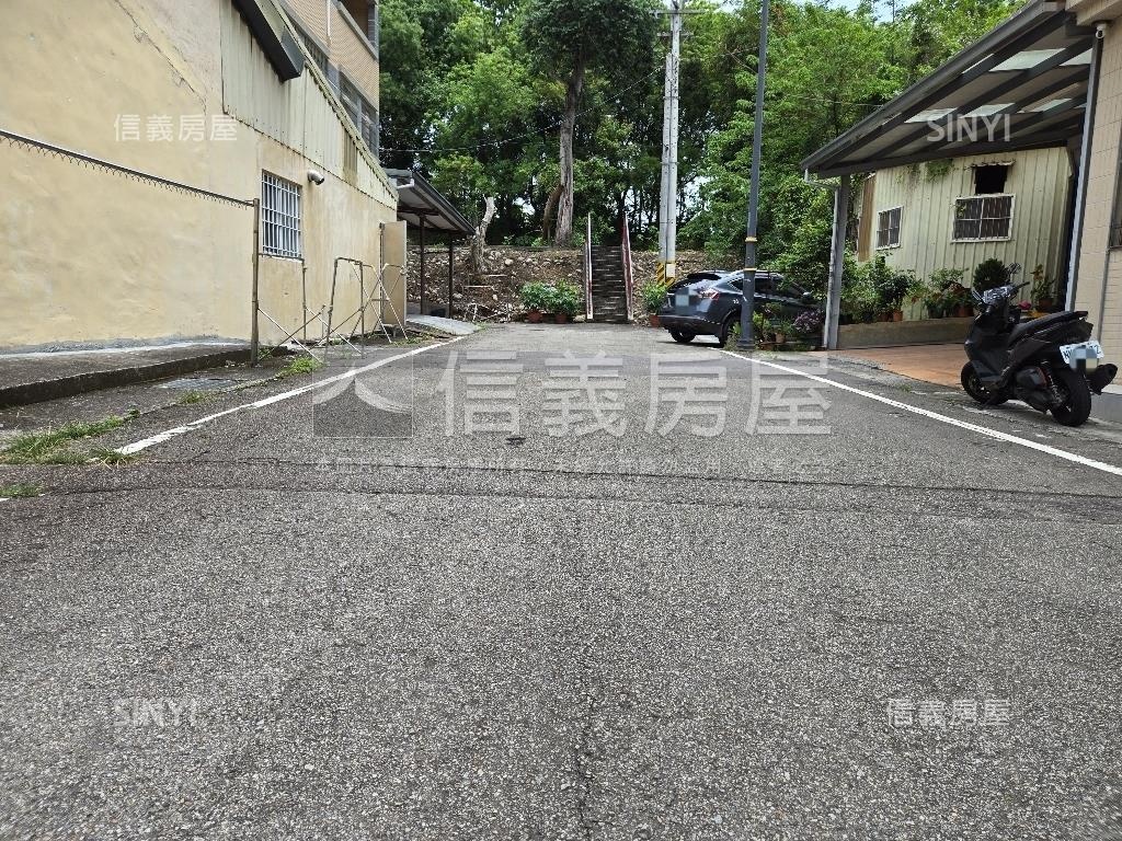 ⭐夯石岡土地長條型基地房屋室內格局與周邊環境