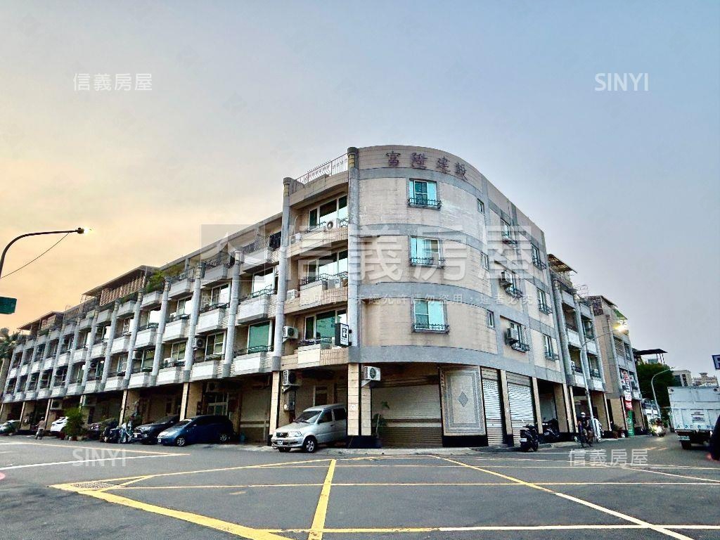 楠梓三角窗騎樓金透店房屋室內格局與周邊環境