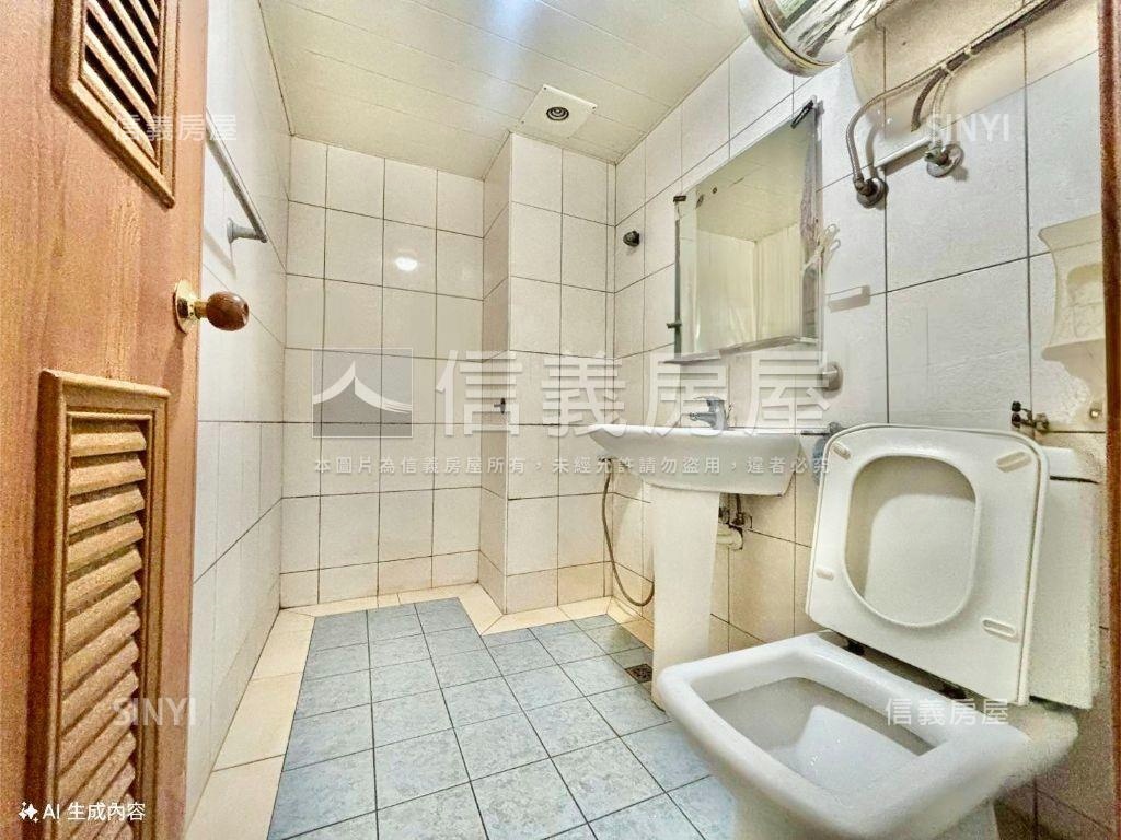 楠梓三角窗騎樓金透店房屋室內格局與周邊環境