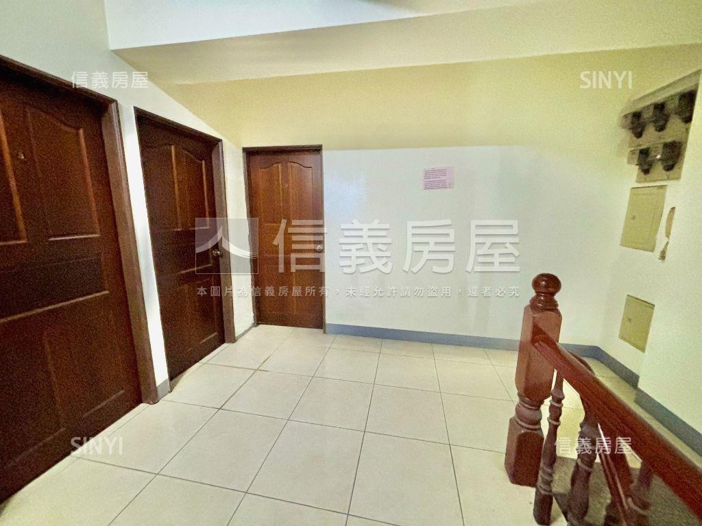 楠梓三角窗騎樓金透店房屋室內格局與周邊環境