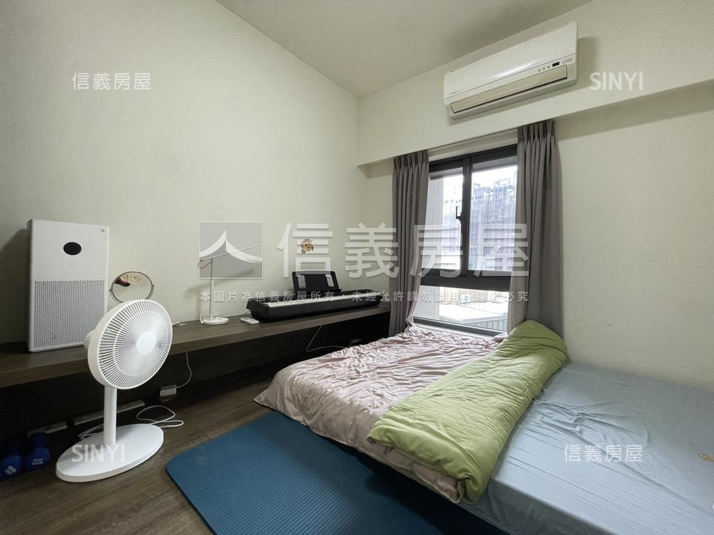 近未來中國醫ＢＯＴ美四房房屋室內格局與周邊環境