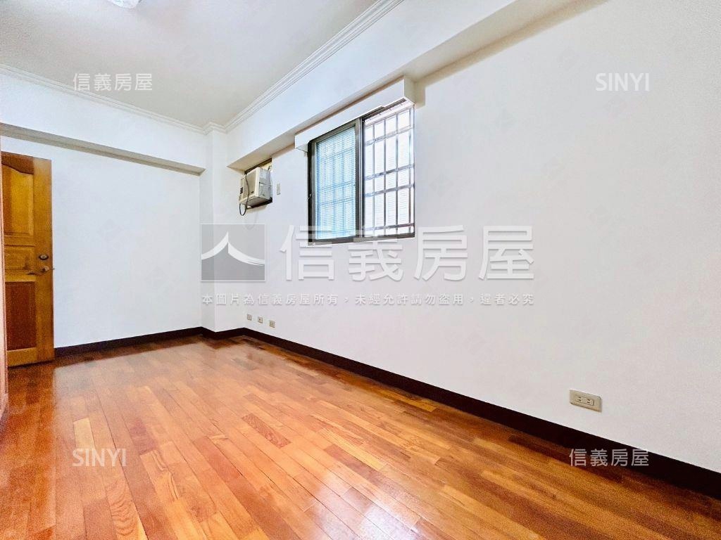 單坪免２６萬電梯大三房房屋室內格局與周邊環境
