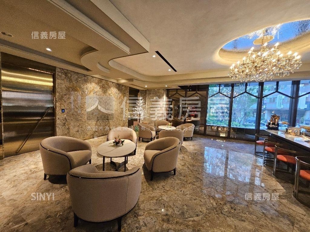 時代溫莎現隔二房平面車位房屋室內格局與周邊環境