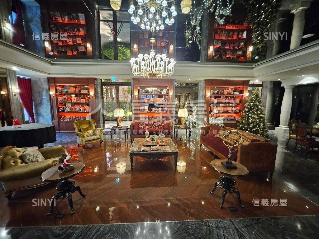 時代溫莎現隔二房平面車位房屋室內格局與周邊環境