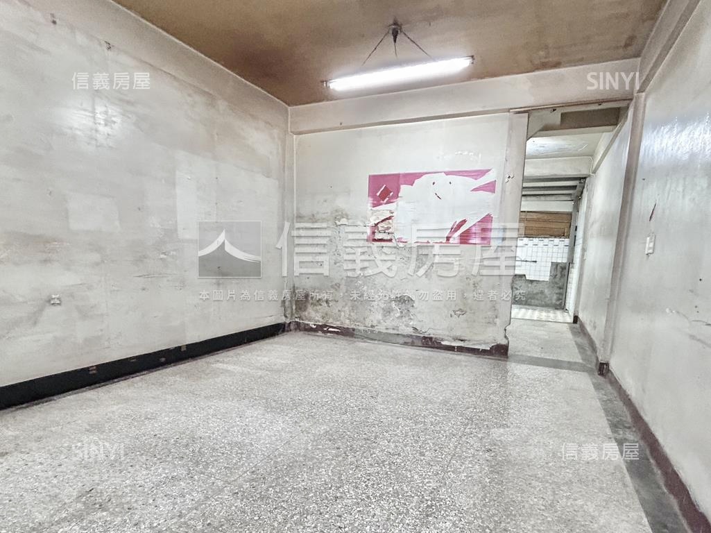 美村路一段便宜透天房屋室內格局與周邊環境