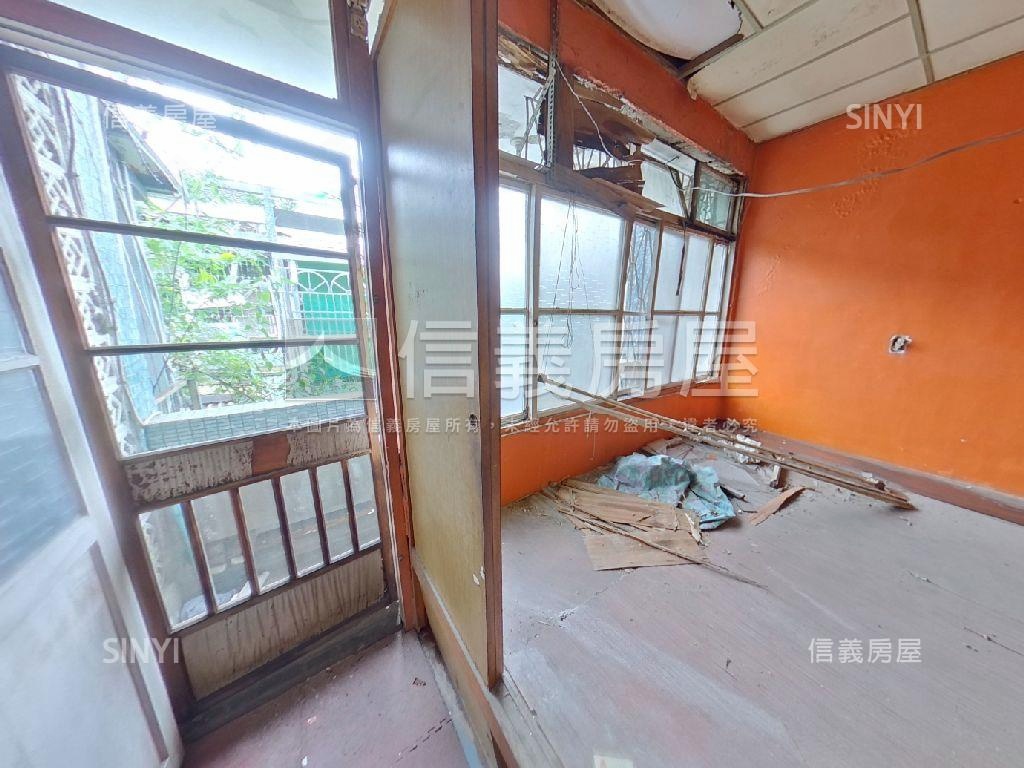 美村路一段便宜透天房屋室內格局與周邊環境