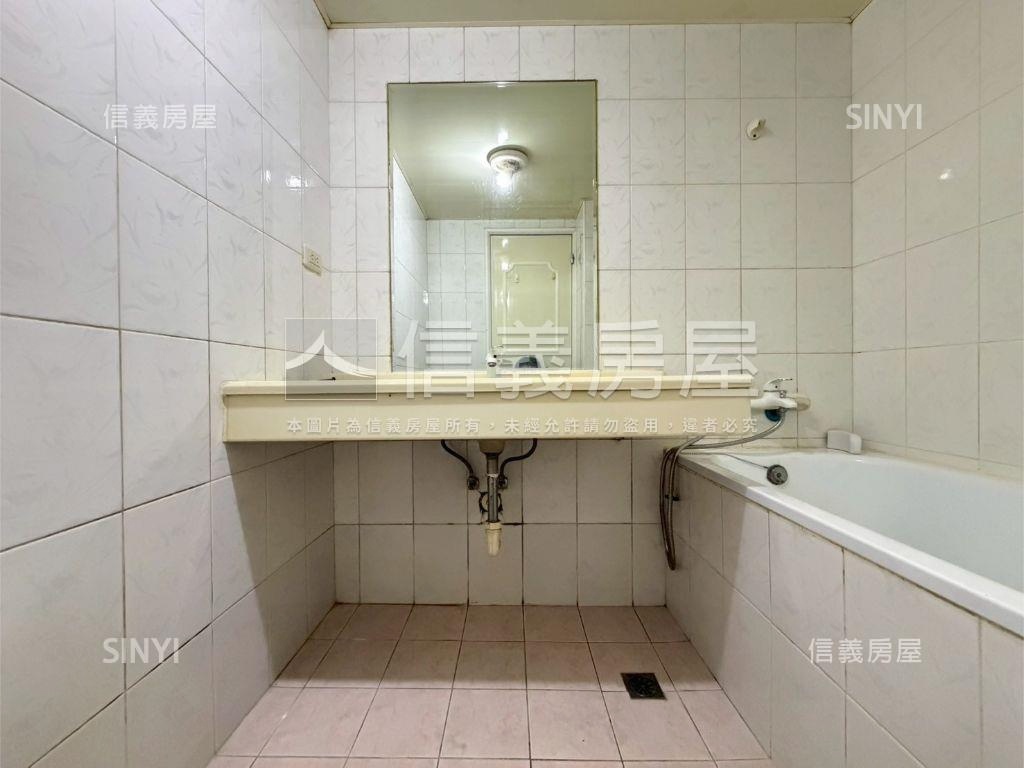 十八甲法國愛樂方正三房房屋室內格局與周邊環境