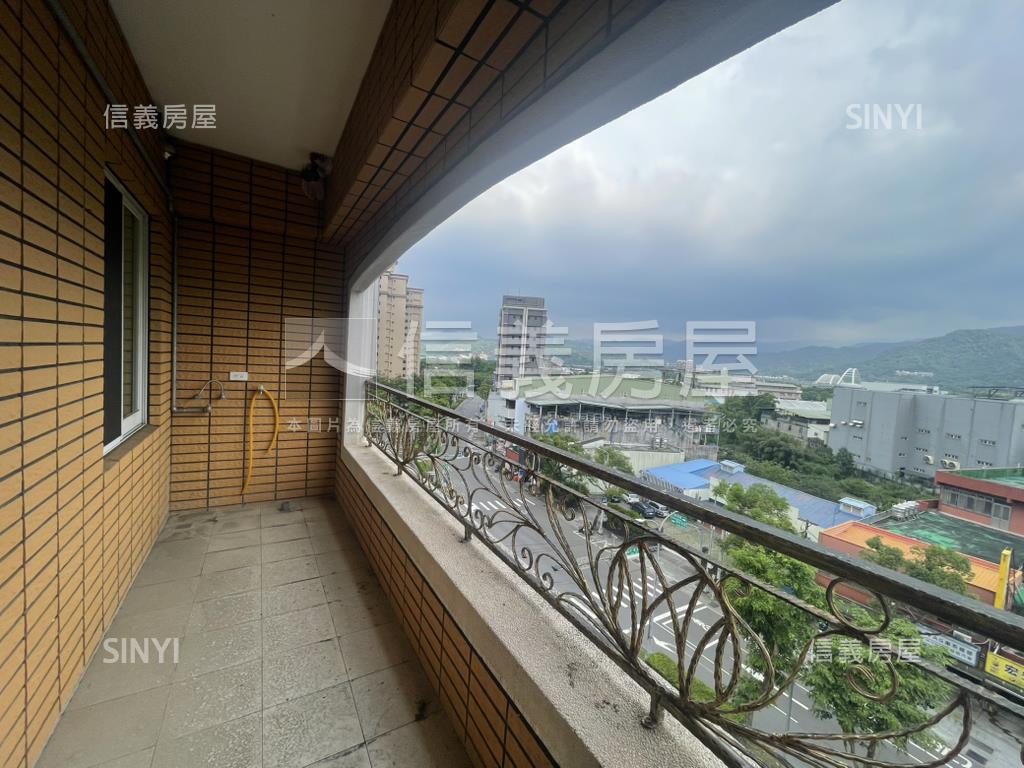 秀墅美屋＊飛閣流丹房屋室內格局與周邊環境