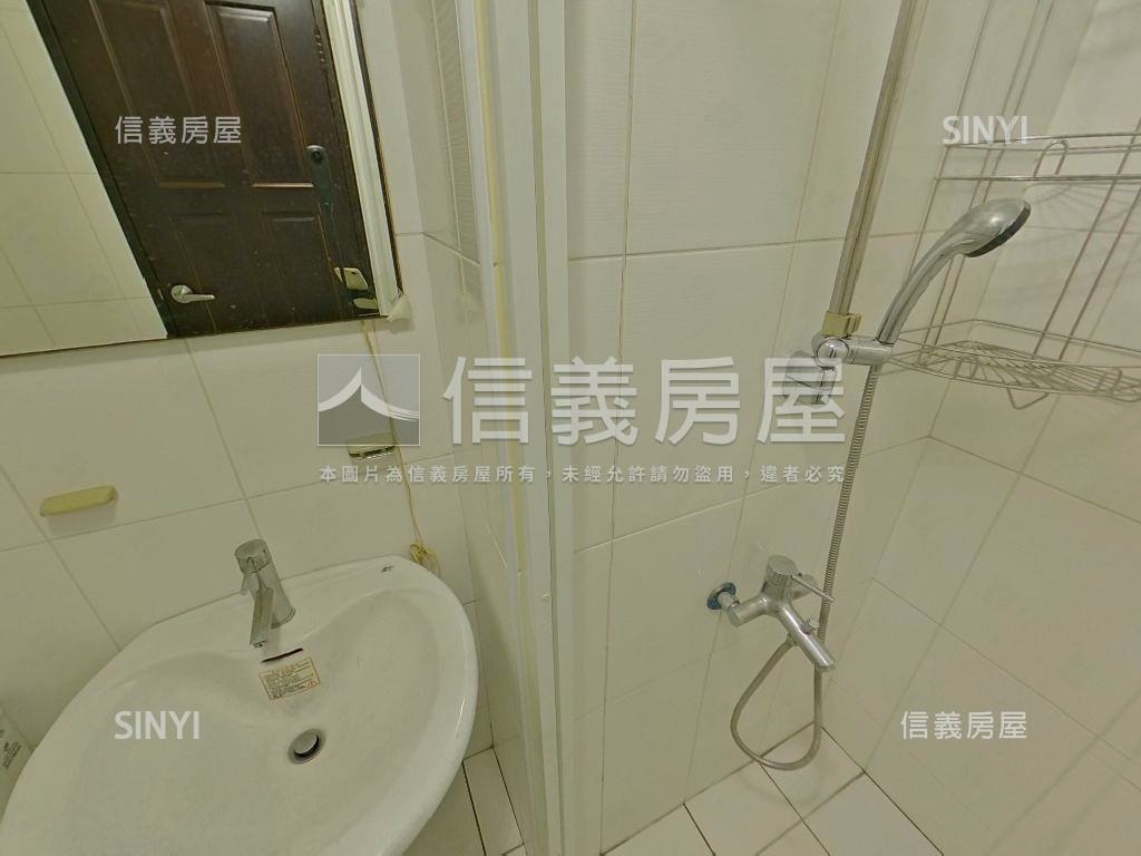傳佳謙里三房車位房屋室內格局與周邊環境