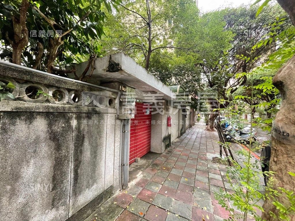 中央新村三街前段美透天房屋室內格局與周邊環境