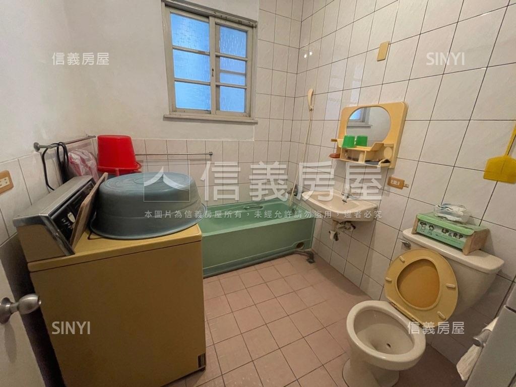 中央新村三街前段美透天房屋室內格局與周邊環境