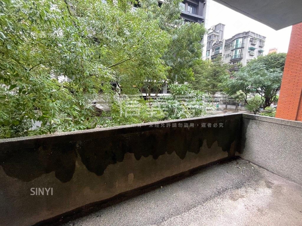 中央新村三街前段美透天房屋室內格局與周邊環境