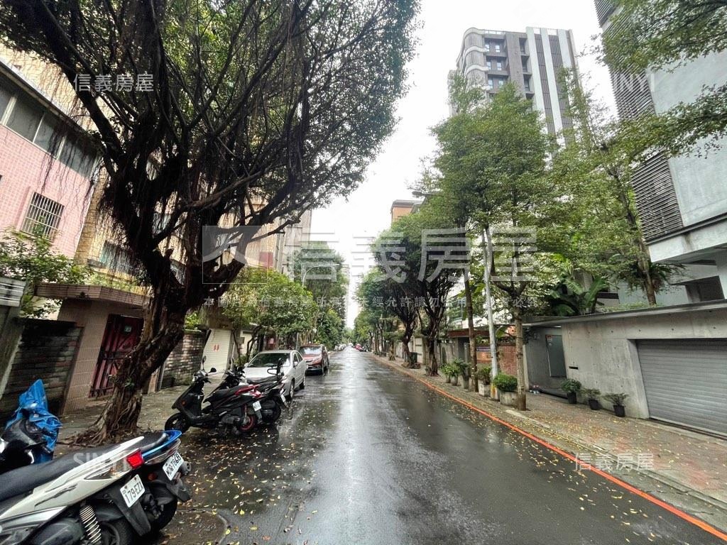 中央新村三街前段美透天房屋室內格局與周邊環境