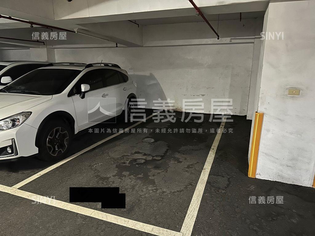 典藏家邊間四房坡平車位房屋室內格局與周邊環境