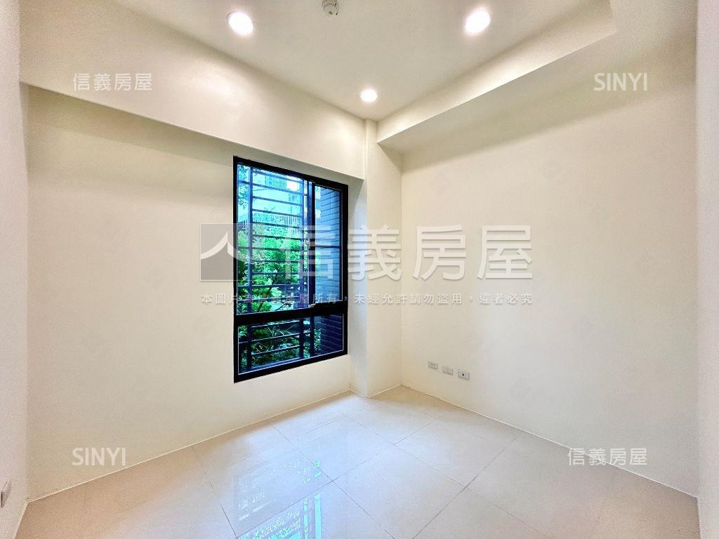 紐約ＣＢＤ三房平車房屋室內格局與周邊環境